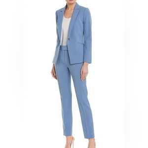 Tahari 16w suit set